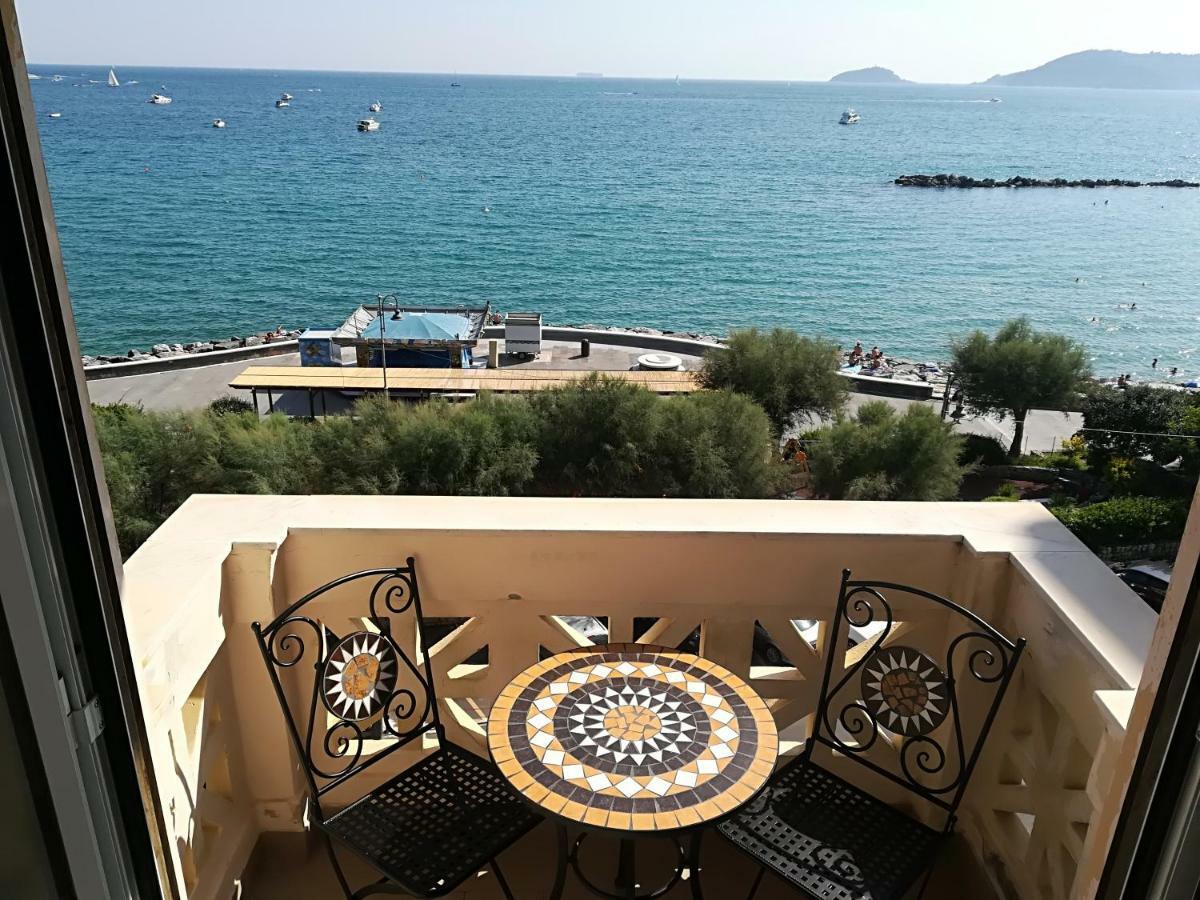 Il Faro Dei Poeti Apartment Lerici Exterior photo