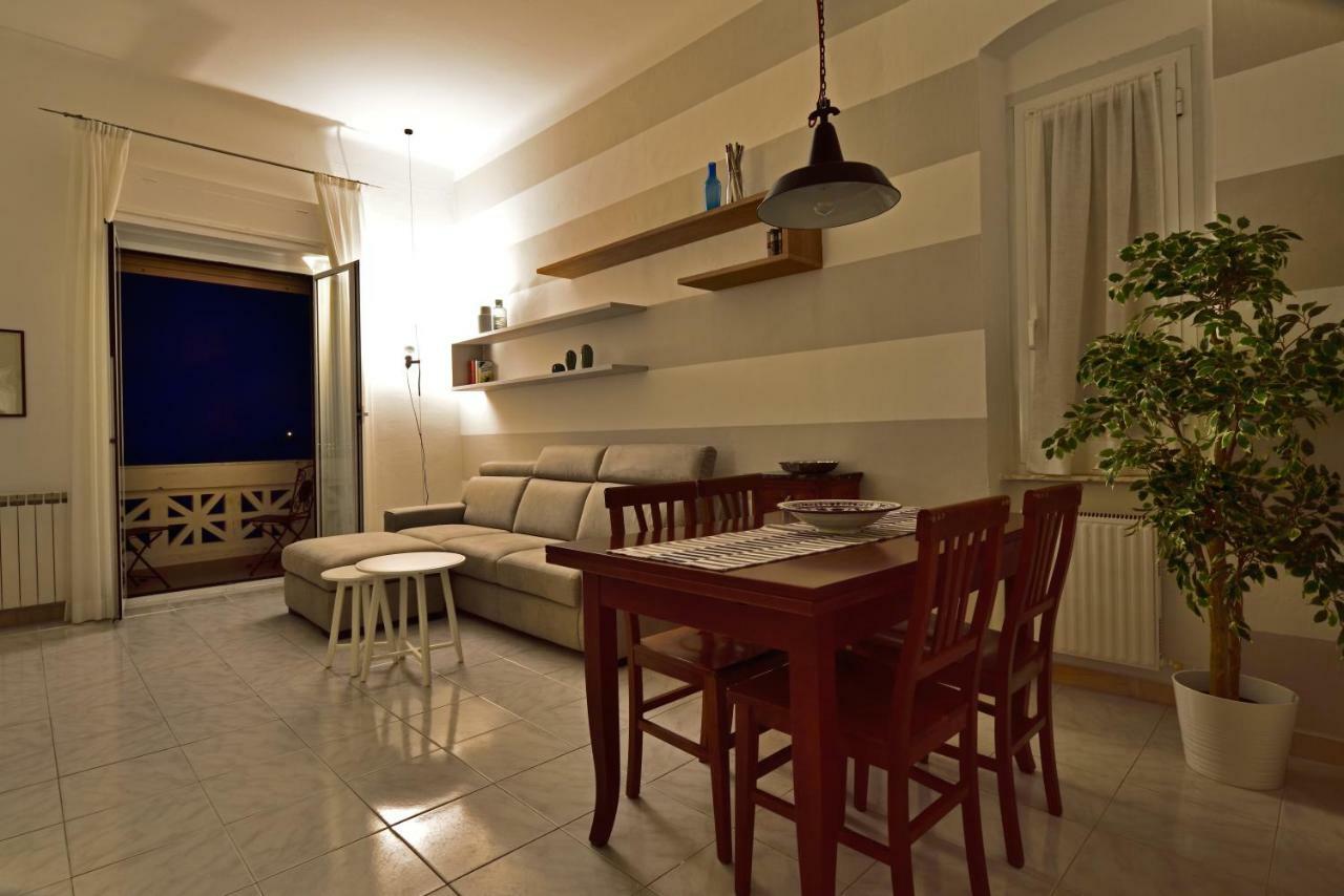 Il Faro Dei Poeti Apartment Lerici Exterior photo