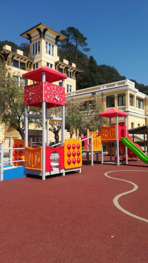 Il Faro Dei Poeti Apartment Lerici Exterior photo